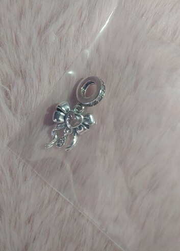 Beden pembe Renk Fiyonk pandora charm