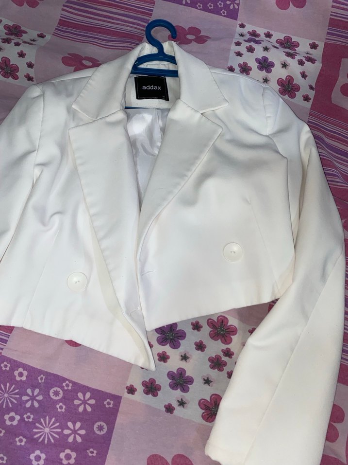 Beyaz Düğmeli Kadın Midi Blazer - Görsel 2