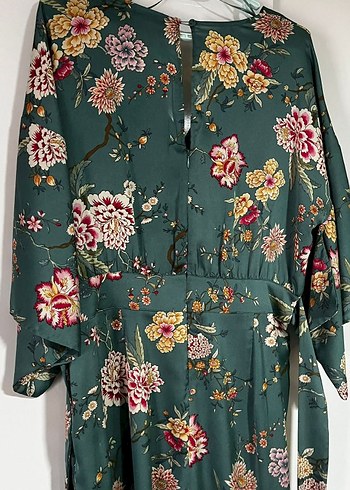LC Waikiki Uzun Yeşil Çiçek Desenli Bohem Kimono