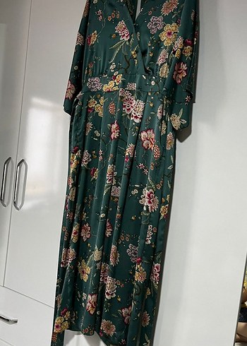 42 Beden yeşil Renk Uzun Yeşil Çiçek Desenli Bohem Kimono