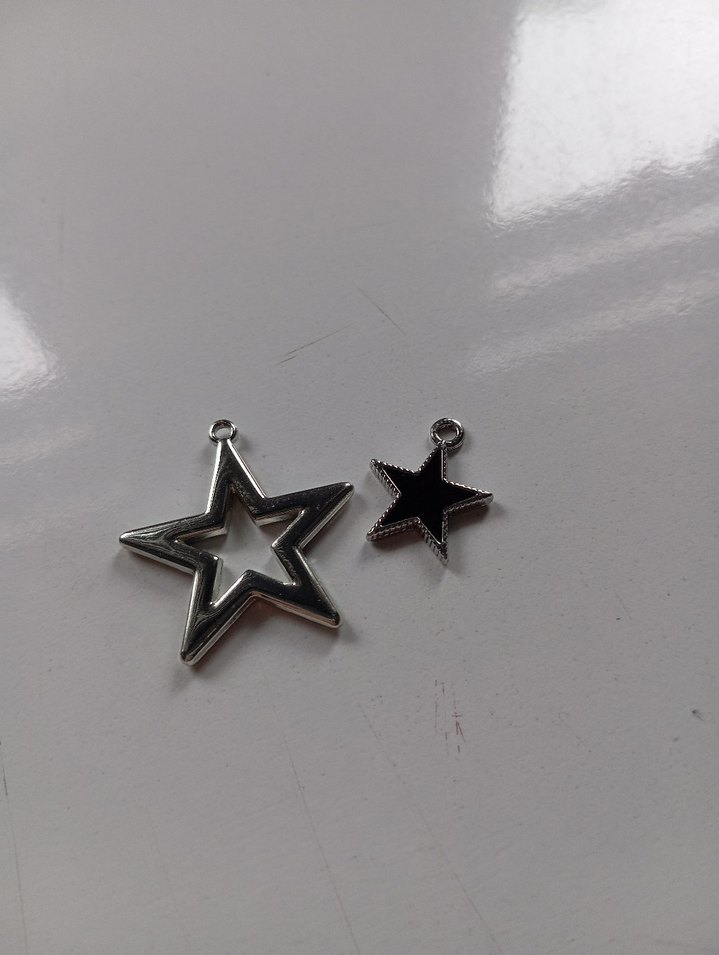 gri yildiz charm - Görsel 3