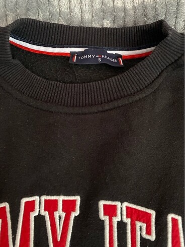 s Beden Tommy sweat