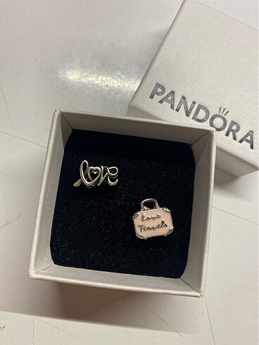 Pandora Pandora charm