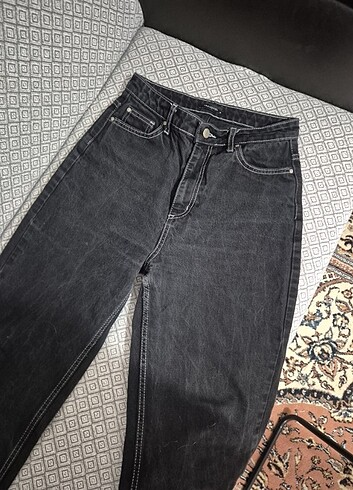 Dikiş detaylı wideleg jean kadın. 