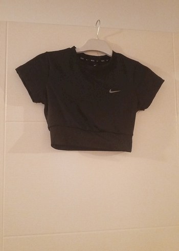 Siyah Kısa Kollu Crop Tişört
