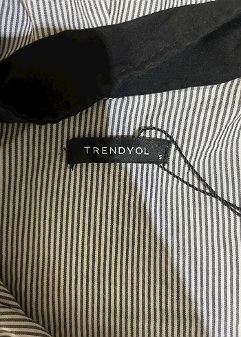 Kapüşonlu Siyah Kadın Spor Ceket - Görsel 3