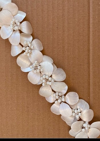 İnci Boncuklu Bej Çiçekli Saç Aksesuarı - Görsel 2