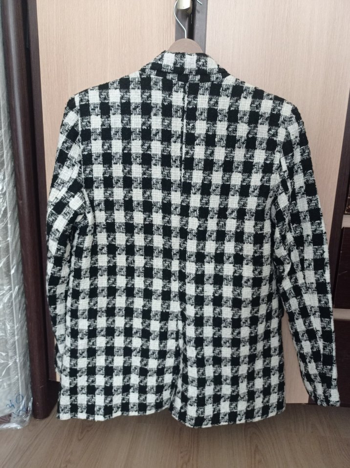 Oversize Fit Kazayağı Desenli Siyah Blazer - Görsel 4