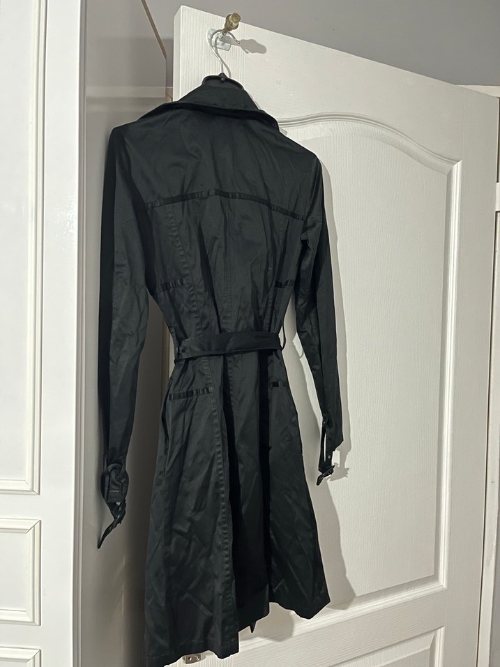 Siyah Kemerli Uzun Kadın Trençkot - Görsel 3