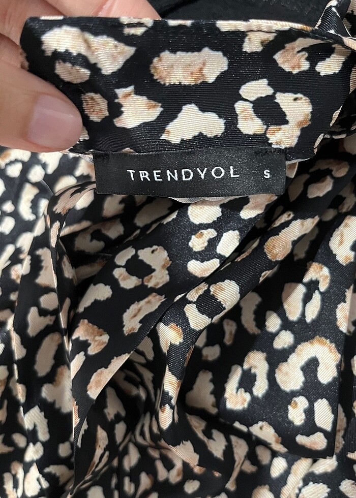 TRENDYOL ELBİSE - Görsel 3