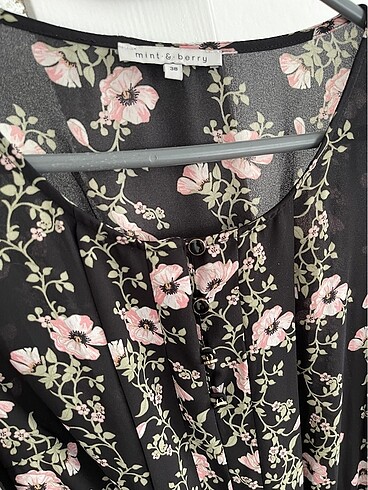 xl Beden siyah Renk 42beden xl mint&burry marka elbise
