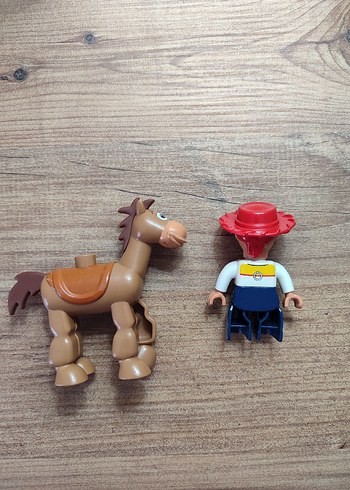  Beden Renk Lego Toy Story Jessie Figür