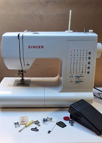 Elektronik Beyaz Singer 7462 Dikiş Makinesi