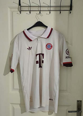 Adidas Bayern Munih Futbol Formasi