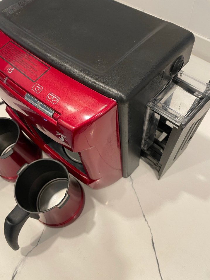 Koyu Kırmızı Çift Kapaklı Kahve Makinesi - Görsel 3