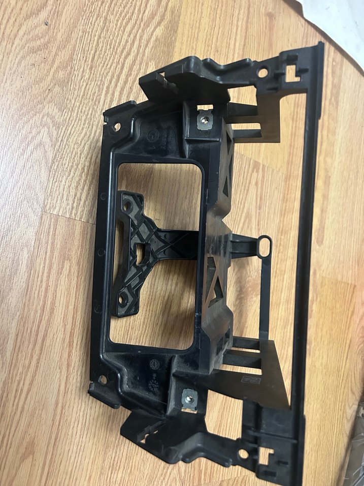 BMW e90 teyp iç çerçeve - Görsel 2