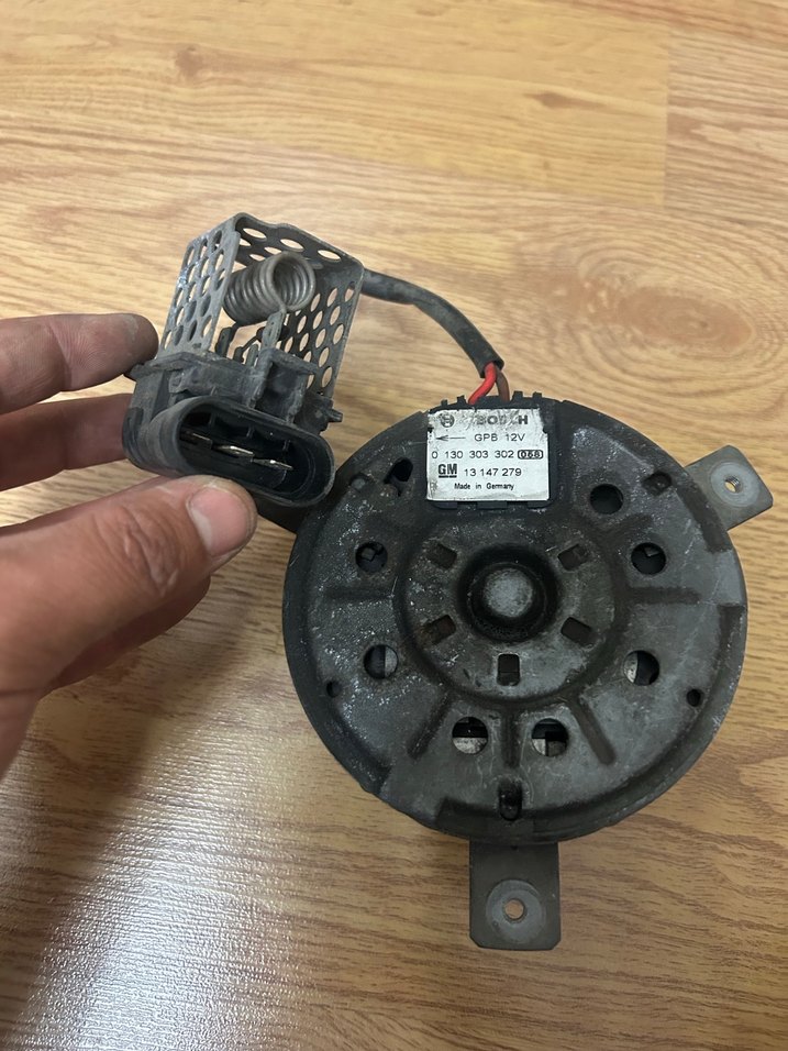 Opel astra h Gri Fan Motoru GM13147279 - Görsel 2