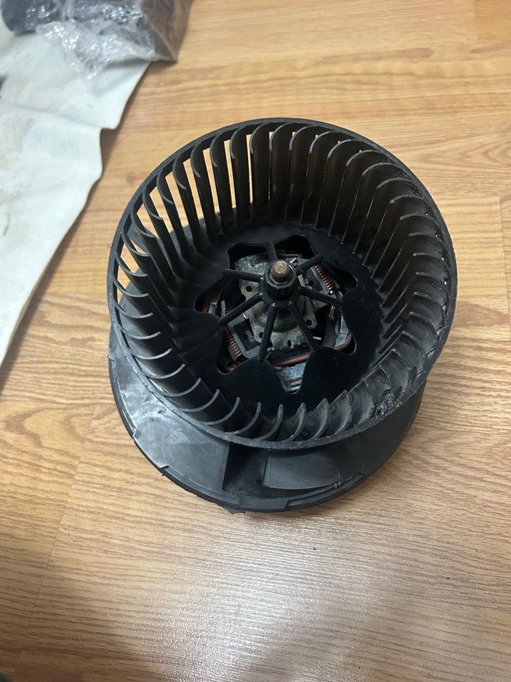 Vw golf6 kalorifer motoru - Görsel 3