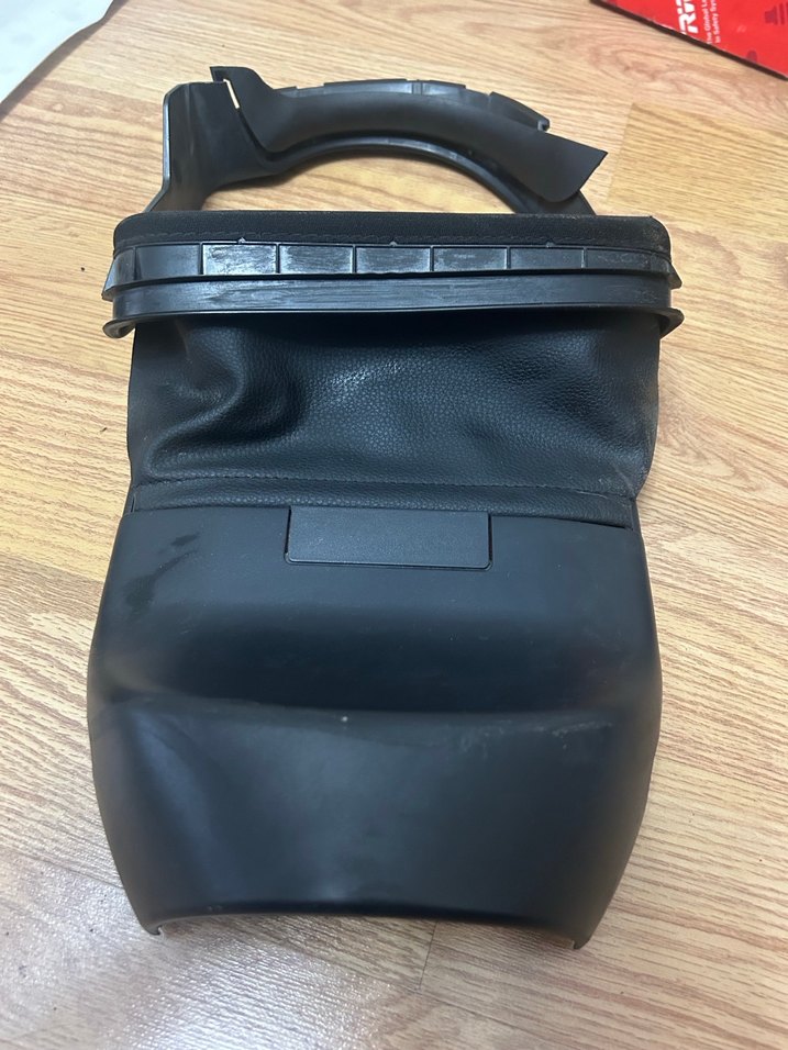 BMW e90 direksiyon üst kapağı - Görsel 4