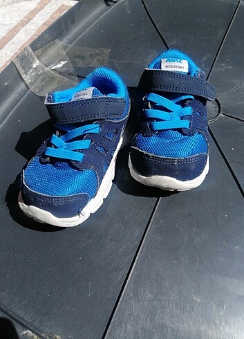 22 Beden mavi Renk Orjinal adidas spor ayakkabı 