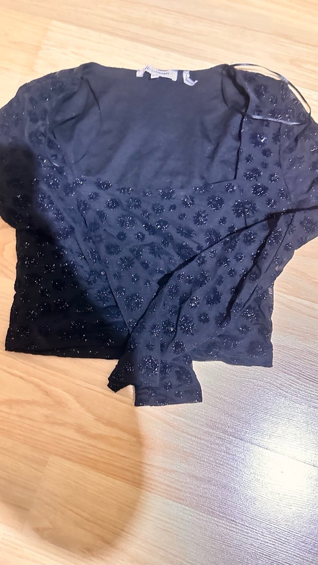 Uzun Kollu Siyah Boncuk İşlemeli Bluz - Görsel 2