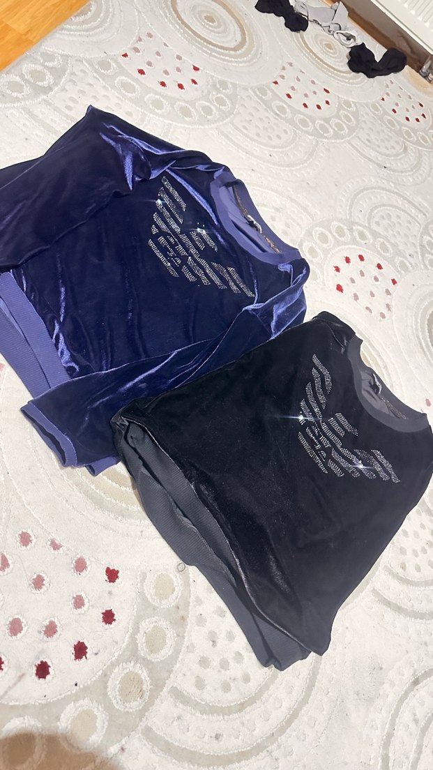 Siyah Nakışlı Uzun Kollu Gotik Bluz - Görsel 2