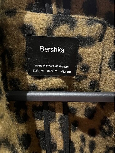m Beden çeşitli Renk Bershka kaban
