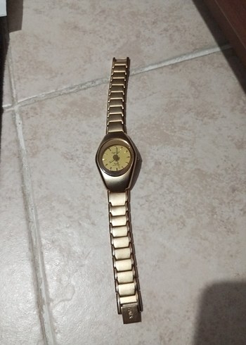 Casio Altın Kadın Kol Saati vintage