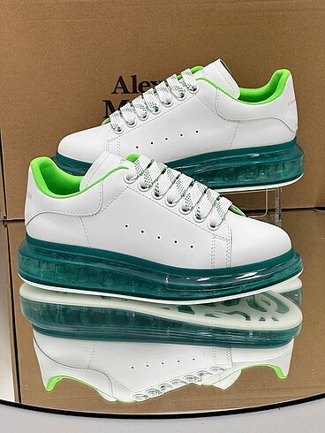 Alexander McQueen Alexander McQueen