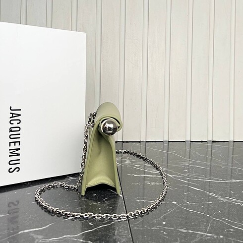 Beden Jacquemus Le Rond Carre Clutch Small