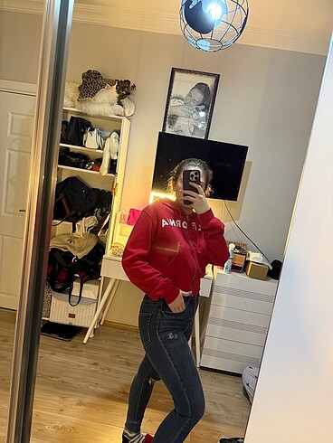 Stradivarius Stradivarius yırtık detaylı jean