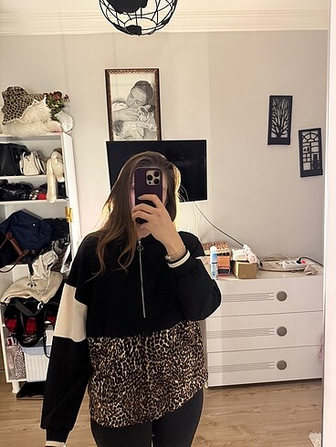 m Beden Zara leopar detaylı sweatshirt