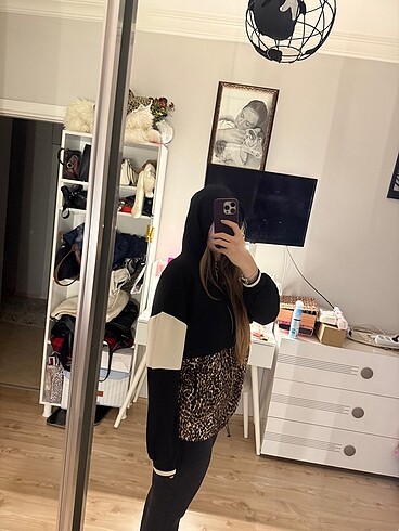 m Beden çeşitli Renk Zara leopar detaylı sweatshirt