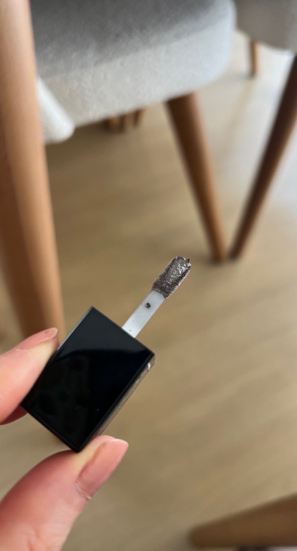 Pastel Parlak Sıvı Göz Farı Bej - Görsel 3