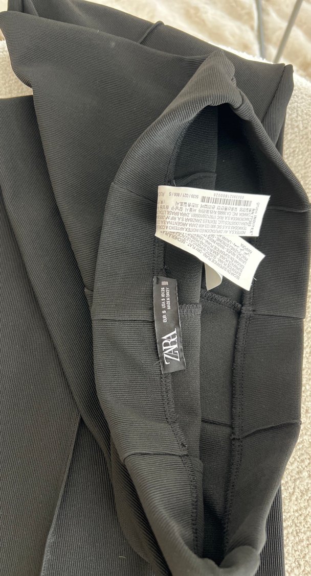 Paçaları yandan yırtmaçlı tayt pantolon - Görsel 2