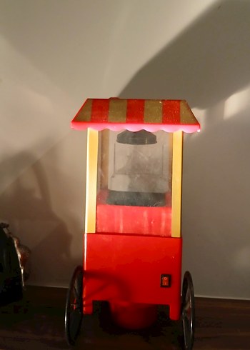 Beden Renk Kırmızı Renkli Popcorn Makinesi