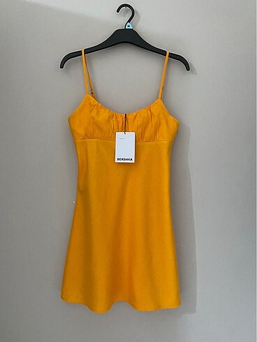Bershka elbise