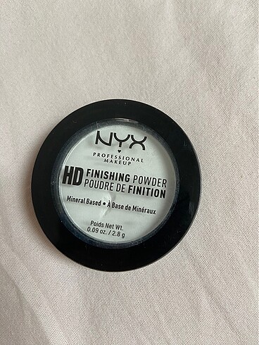 Nyx Transparan Sabitleyici Pudra