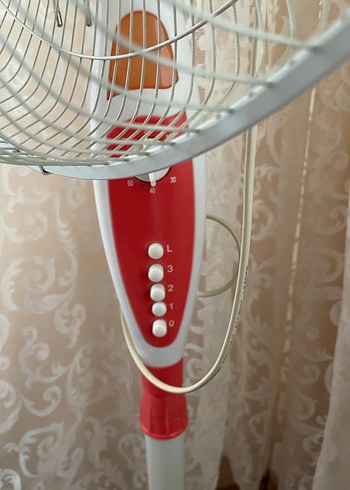 Beyaz Ayaklı Vantilatör - Görsel 2
