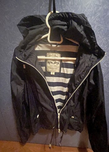 Fermuarlı Siyah Kapüşonlu Kadın Ceket - Görsel 2