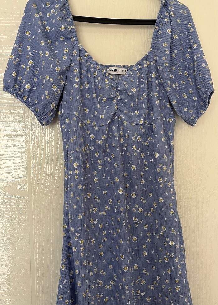 Çiçek detay elbise - Görsel 3