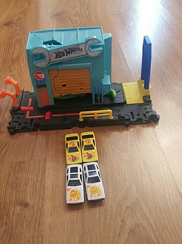 Beden Hotwheels Timsah Oyuncağı