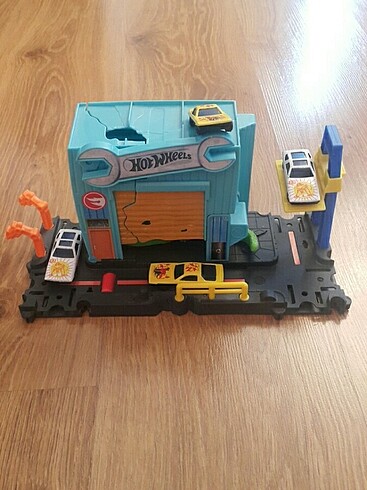 Beden Renk Hotwheels Timsah Oyuncağı