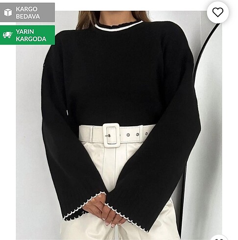 Kolları işlemeli oversize triko kazak