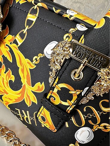 Beden Versace