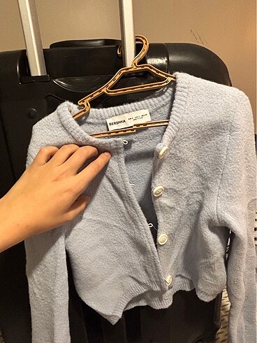 Bershka Mavi hırka crop