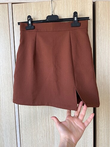 Kahve rengi mini etek
