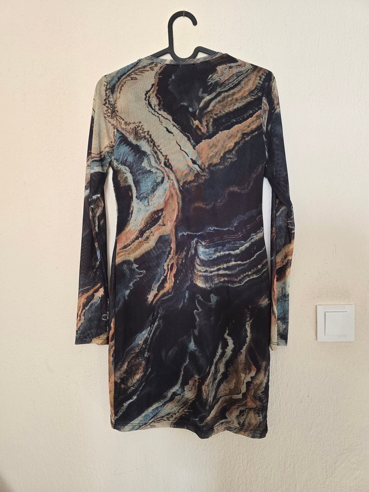 Uzun Kol Siyah Batik Desenli Elbise - Görsel 3