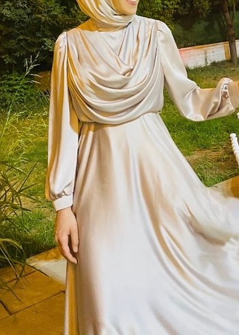 Bej Uzun Kollu Drapeli Kadın Abiye Elbise - Görsel 2