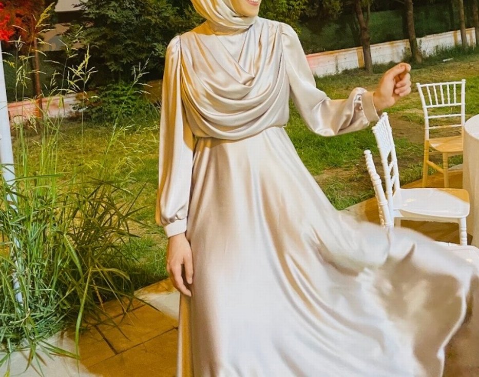 Bej Uzun Kollu Drapeli Kadın Abiye Elbise - Görsel 2